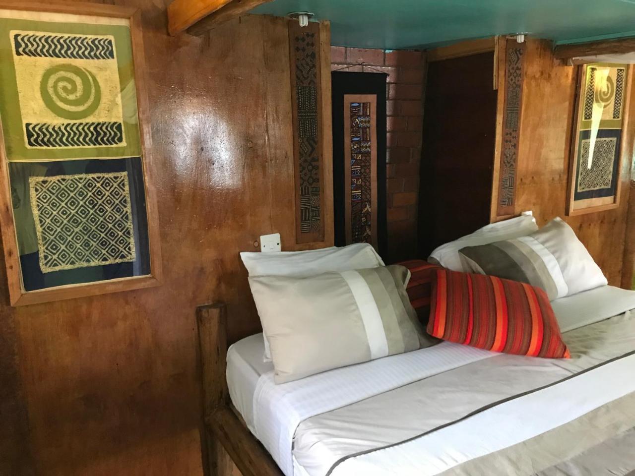 Samuka Island Retreat Villa Jinja Buitenkant foto
