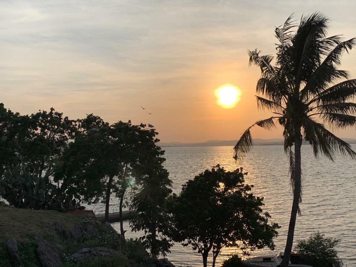 Samuka Island Retreat Villa Jinja Buitenkant foto