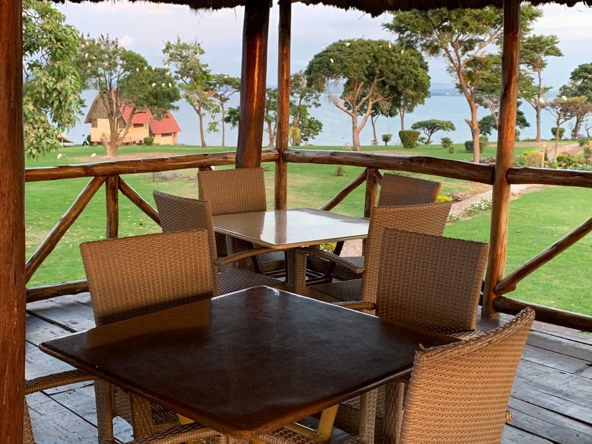 Samuka Island Retreat Villa Jinja Buitenkant foto