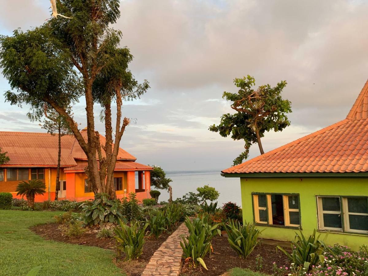 Samuka Island Retreat Villa Jinja Buitenkant foto