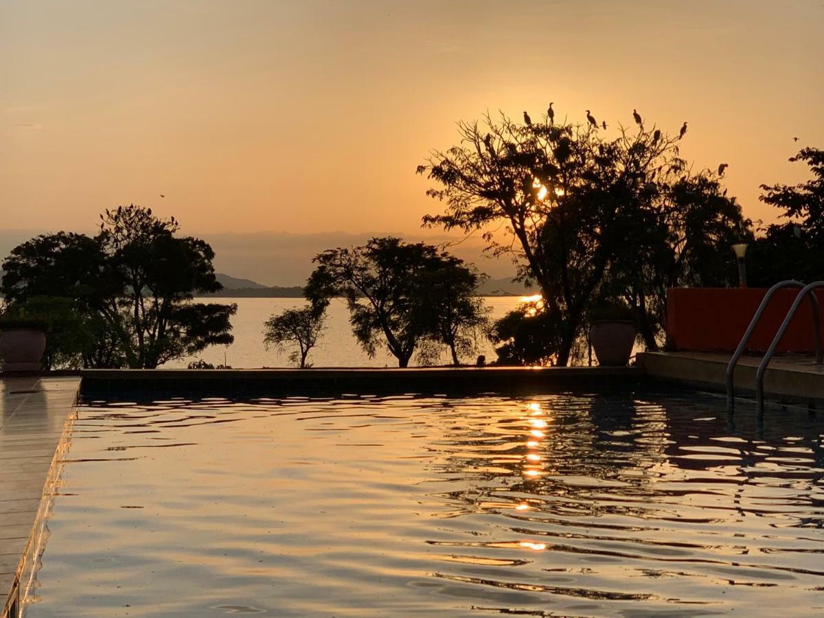 Samuka Island Retreat Villa Jinja Buitenkant foto