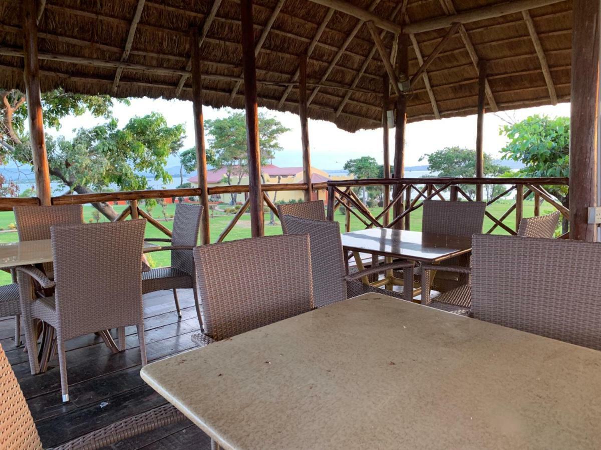 Samuka Island Retreat Villa Jinja Buitenkant foto